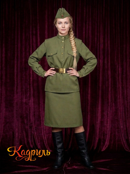 Женский военный костюм. Рис. 1
