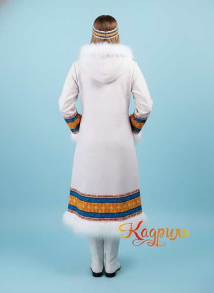 Костюм северный женский белый. Рис. 2