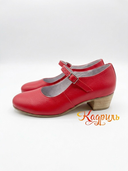 Туфли женские для народно характерного танца красные. Рис. 1