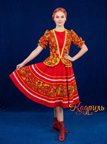 Русский народный костюм для девушек. Рис. 1
